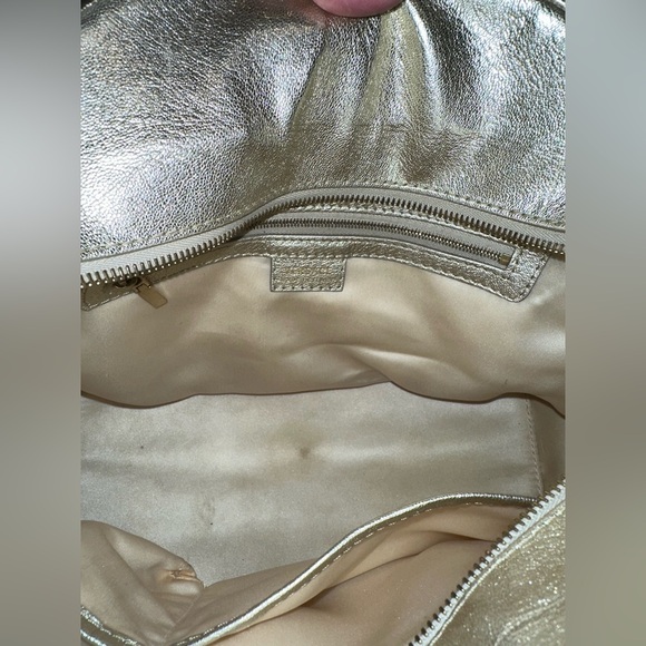 Vintage Versace Metallic Gold Leather Medusa Medium Bag - Picture 6 of 11